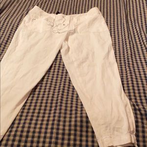 NWT White House/Black Market Crop Leg Size 10